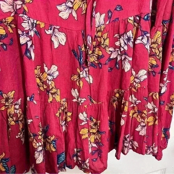 EASEL Raspberry Baby Doll Floral Top | size small - Picture 2 of 6